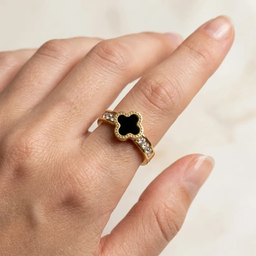 Vans Ring